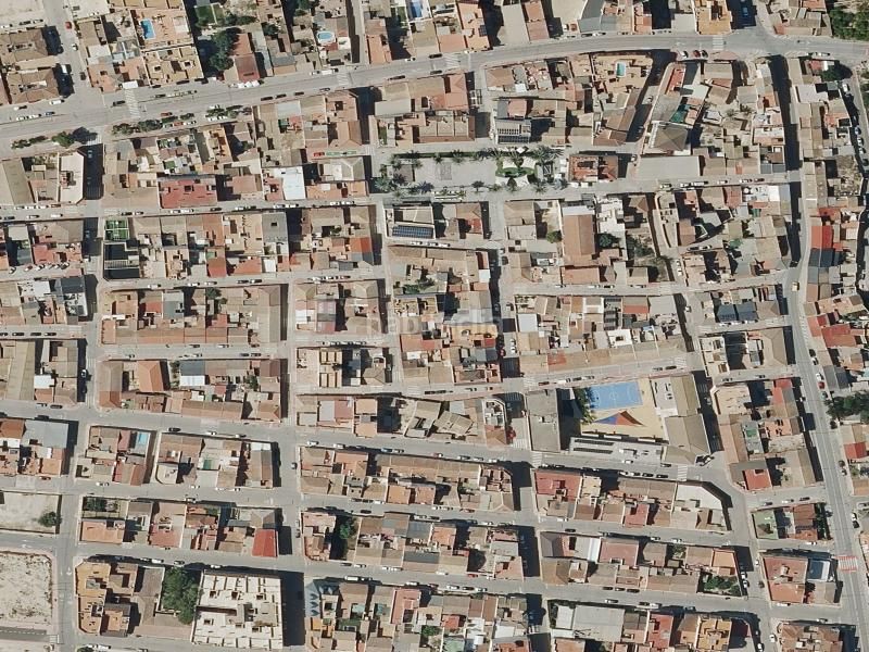 Foto cdea891f-fb31-4d75-85ec-21d2145d46d2. Pis amb aparcament a Algorfa