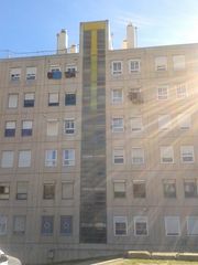 Pis a Plaça Baix LLobregat, 3, 2º2º