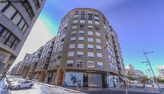 Etagenwohnung in Alameda