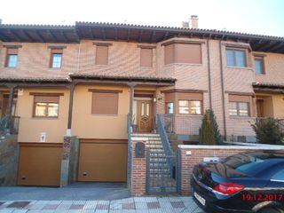 Appartement  C/capella 48 urb. las barreras. Vivienda en venta en villarrodrigo de las regueras, ccapella 48