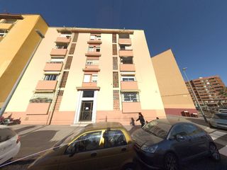 Pis  Calle hermandad n.º 2 bajos 3º 2ª de sabadell. Vivienda en venta en sabadell, calle hermandad n.º 2 bajos 3º 2ª