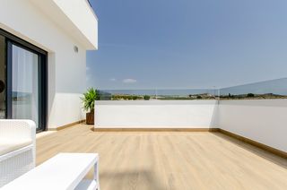 Casa aparellada  Calle melocotonero. Pareado de 116 m en vistabella