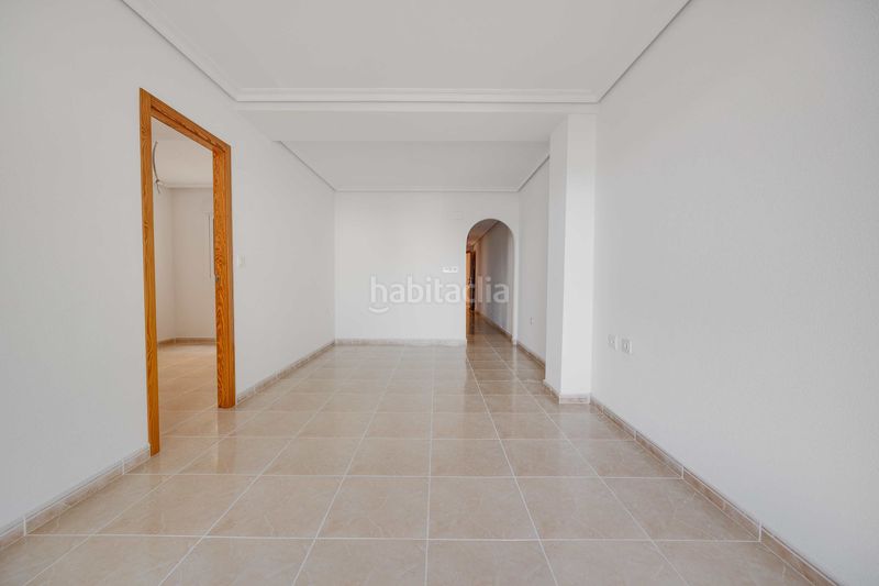 Foto e1a879ab-deee-48d2-8ac2-ad42b7a980b5. Piano terra con parcheggio piscina in San Fulgencio