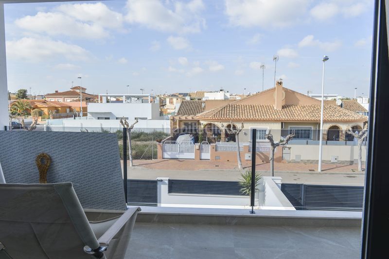 Foto 1663a3aa-3dcc-4731-a064-e88ba96962e9. Casa amb aparcament piscina a San Pedro del Pinatar San Pedro del Pinatar