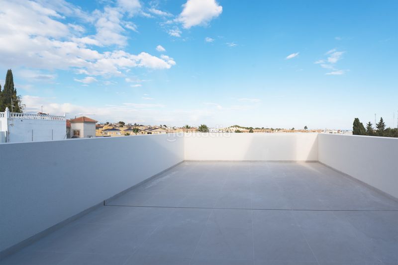 Foto eb08585c-65f9-4251-aa79-507d12d1d607. Casa amb aparcament piscina a Benejúzar