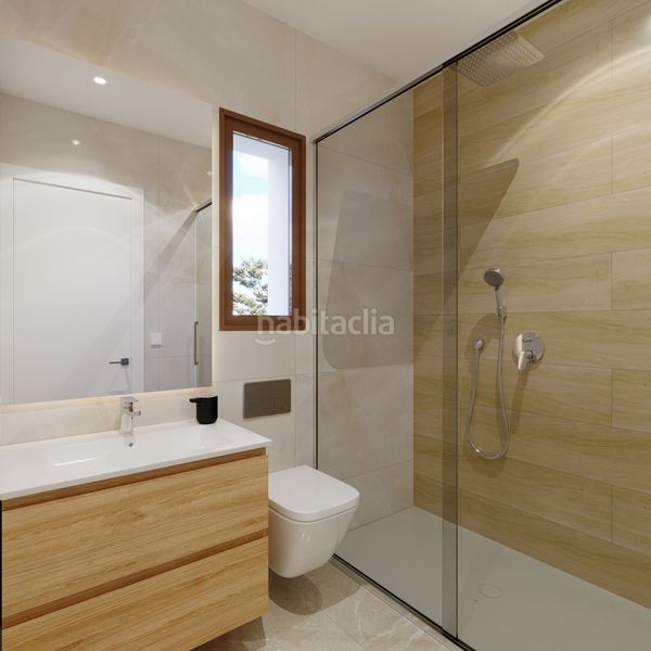Foto d592539b-3f1a-4d94-81c7-df9b386db5c5. Casa amb aparcament piscina a La Marina Elche / Elx