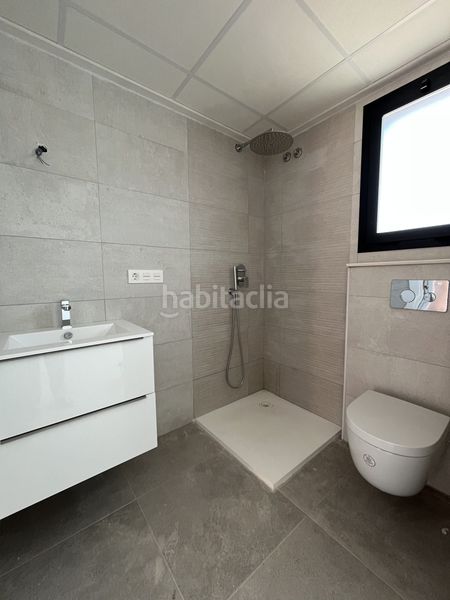 Foto ec7ebeaa-5bb8-4475-bc5c-c86bf7d6af3c. Casa aparellada amb aparcament a Monte y Mar Santa Pola
