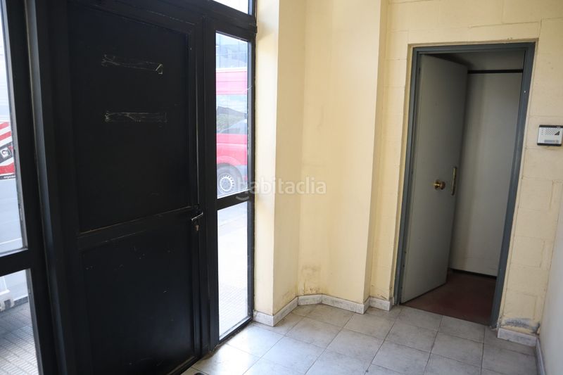 Foto c0d621f1-2a60-4ea4-a6fb-0c676185c341. Nau industrial a Erandio