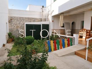 Appartamento in Es Castell. Planta baja con gran patio privado a pocos pasos de cales fonts