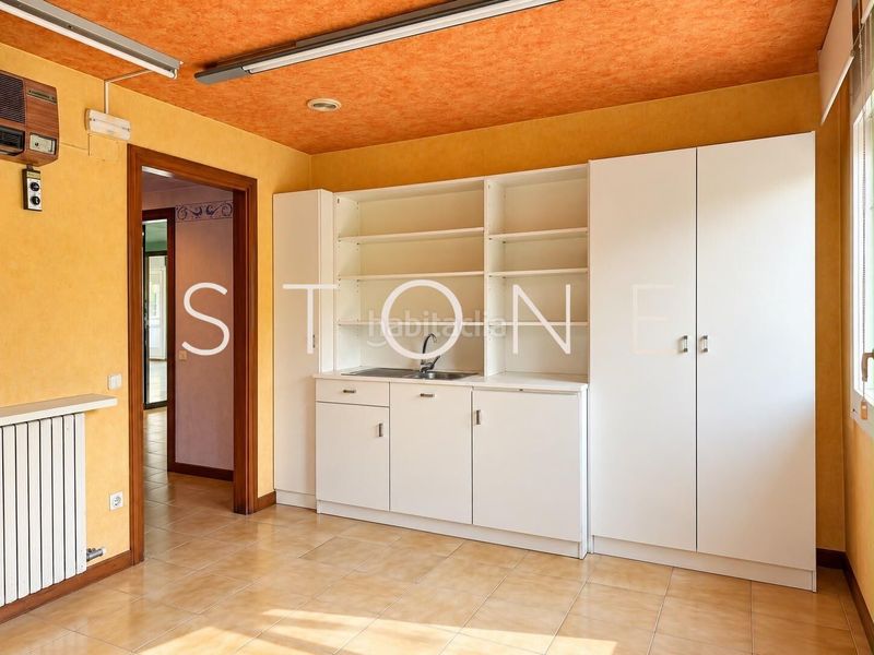 Foto b37aab8a-b764-4f9e-b361-c9189c6035f3. Flat with parking in Olot