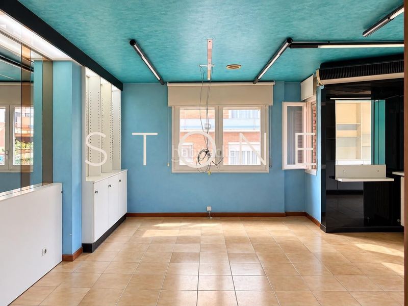 Foto c85de2b0-e8ff-48a8-bc1d-c7aa42a906a0. Flat with parking in Olot