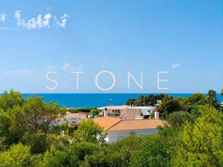 Xalet a Sant Climent-Es Canutells. Villa en binidalí, planta baja con piscina y vistas al mar
