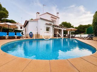 House in Arenal d´en Castell. Chalet con licencia turitica