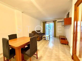 Penthouse in Ciutadella. Amplio piso con terraza y aire acondicionado en ciutadella de me