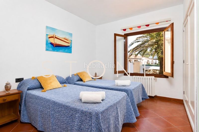 Foto ecc52f38-7dfa-4479-adc6-cc0707a652de. Casa amb calefacció aparcament piscina a Cala en Blanes Ciutadella de Menorca