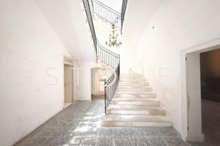 Maison à Camí de Ses Vinyes. Exclusivo palacete menorquín en pleno centro histórico de mahón