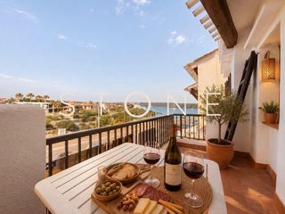Zweistöckige Wohnung in Santa Anna-Sol de l´Est. Dúplex con vistas al mar en sol del este