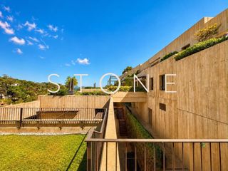 Pis a Aiguafreda-Sa Tuna. Promoción de obra nueva en begur arquitectura integrada en la mo