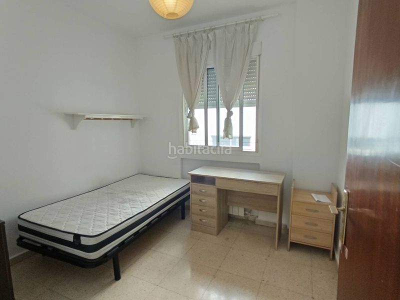Foto 44fb02f4-6bca-4832-8955-799e6ca2bbeb. Lloguer pis a sector sur - la palmera - reina mercedes Sevilla