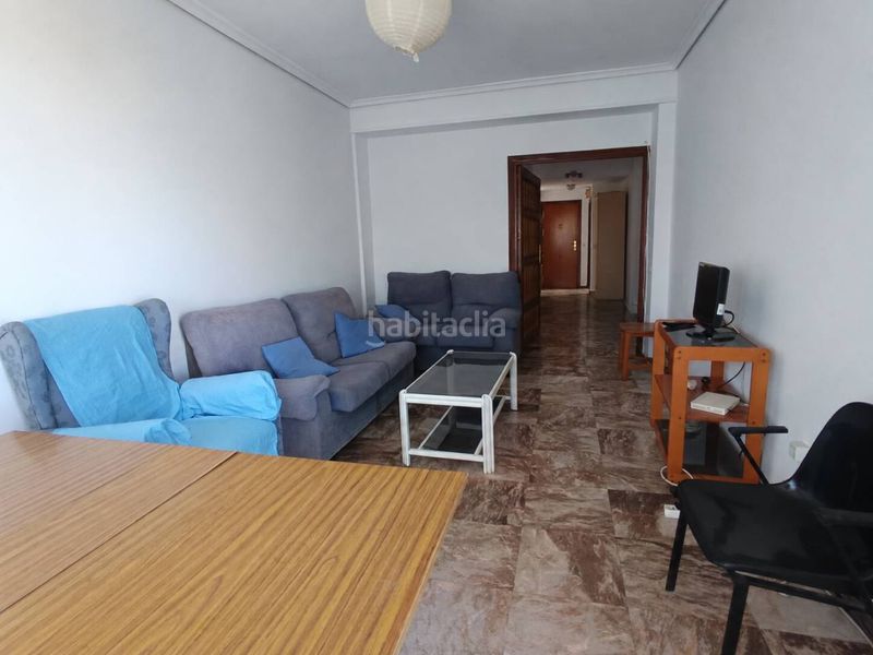 Foto 5f4d8d6b-9ec0-4e16-bc6f-d08be3c12705. Lloguer pis a sector sur - la palmera - reina mercedes Sevilla