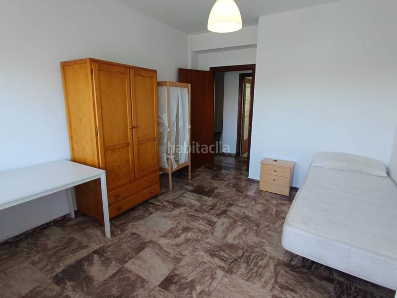 Foto 2d854cef-9d69-4379-863b-41c60da540a7. Rent flat in sector sur - la palmera - reina mercedes Sevilla