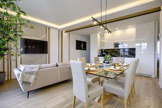 Rent Flat in Calle de carretas 12. Amplio y luminoso piso de 3 habitaciones en el corazón de madrid