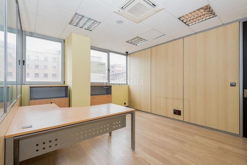 Foto ed03ed0b-539e-4105-a79c-217bbb9c9a9a. Chalet en Zona Indautxu Bilbao