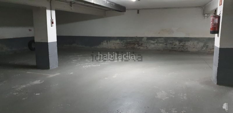 Foto 18610751-7f39-4c92-b869-38748cd8176d. Aparcament cotxe a calle alluitz 1 a Durango