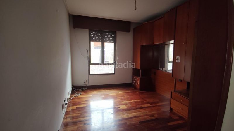 Foto 3233256f-04da-4850-a957-60ddfeab32b6. Piso en calle portu 7 en Centro Barakaldo