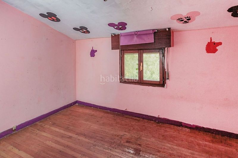 Foto 8a994a2a-4a61-4b04-b87f-407ae9fcaa26. Chalet en barrio las torcachas 12 en Carranza