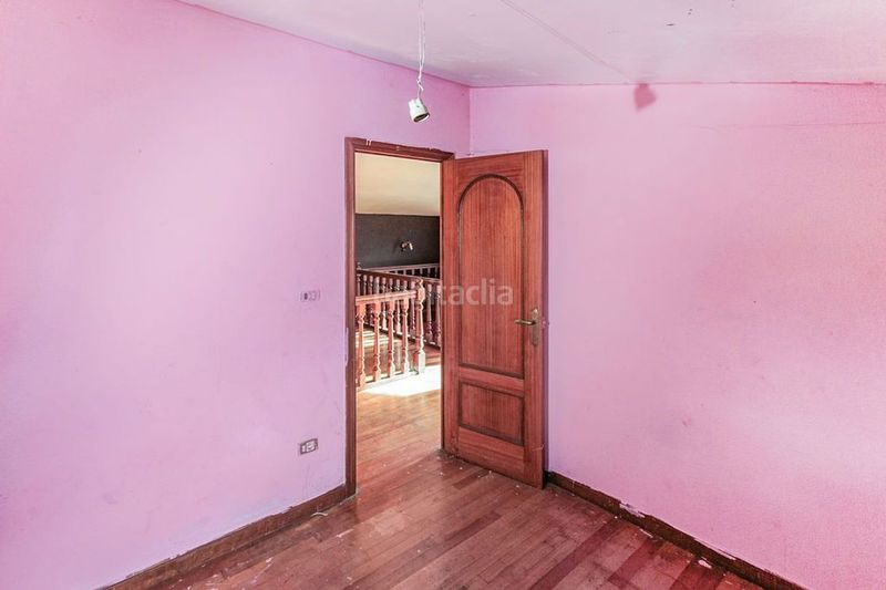 Foto be16e645-41be-49d4-ad21-d4980e93d541. Chalet en barrio las torcachas 12 en Carranza