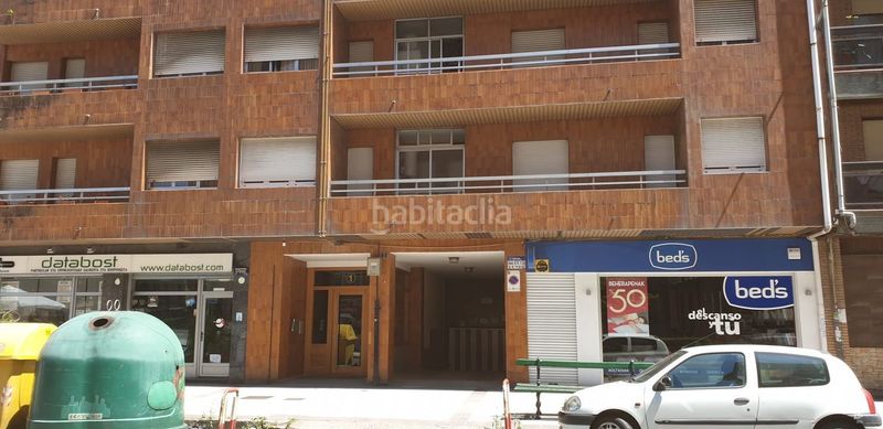 Foto f739f622-7cac-491b-a5e9-05cdc6659e6f. Aparcament cotxe a calle alluitz 1 a Durango