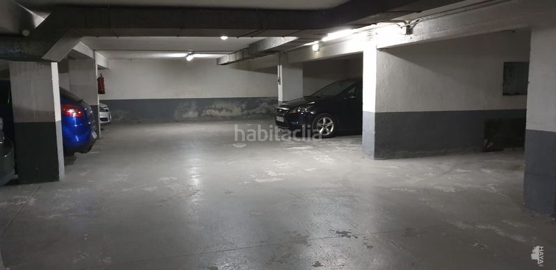 Foto ea4f9036-f4a2-4bd5-afb5-c5a3ca34ad9d. Parking coche en calle alluitz 1 en Durango