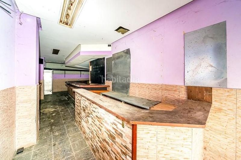 Foto bbe7f32f-fcc9-4c9f-88a2-ba187ef7f3f6. Local comercial a calle hamarretxeta a Pasaia