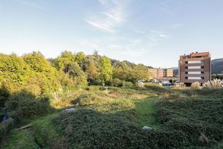 Residential Plot in Ugao - Miraballes