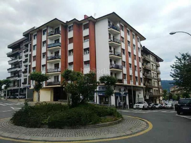 Foto c072572a-650a-4dbf-8a68-87a7cb73904b. Local comercial en Amurrio