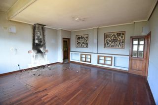 Apartment in Soraluze / Placencia de las Armas