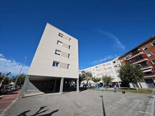 Appartement à Barrio lacabex auzoa 8. Amplio piso en zalla, ideal para familias  209,000