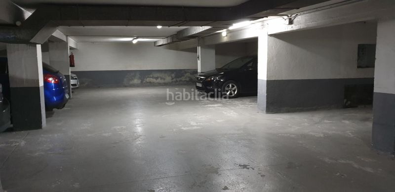 Foto 223d8dc2-e67a-476d-a8d6-aaedee751c2e. Aparcament cotxe a Durango