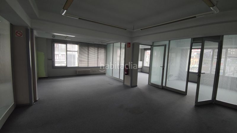 Foto 151ff436-f294-4730-9f30-a1526fcf77c6. Local comercial en calle de nerbioi 1 en Llodio