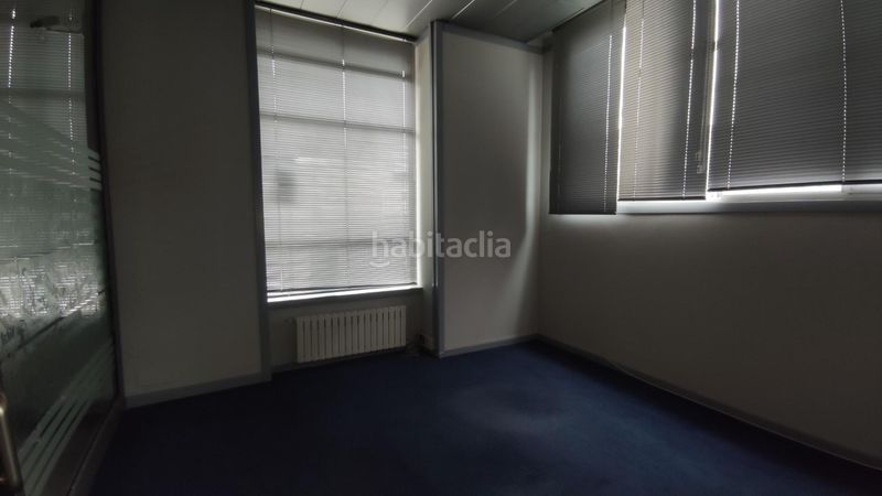 Foto a3bd9624-62e3-4650-b667-2d55d5aae301. Local comercial en calle de nerbioi 1 en Llodio
