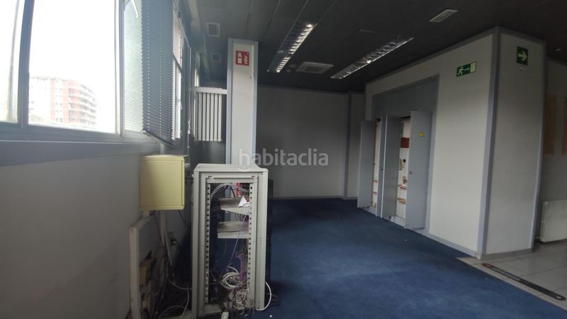 Foto b5e3b664-1060-4d25-bcc9-45ac66fde290. Local comercial en calle de nerbioi 1 en Llodio