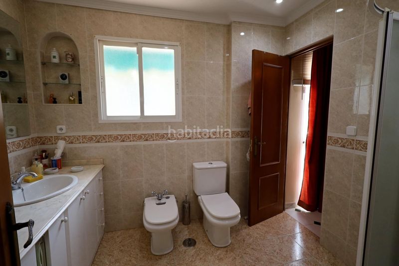Foto 12c92575-3410-4068-9f90-4257a1050211. House with heating parking in El Pinillo Torremolinos