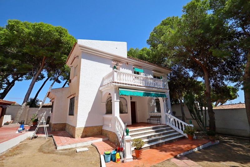 Foto 7c765531-53d4-4a96-96c1-b1f6ebc01efe. House with heating parking in El Pinillo Torremolinos