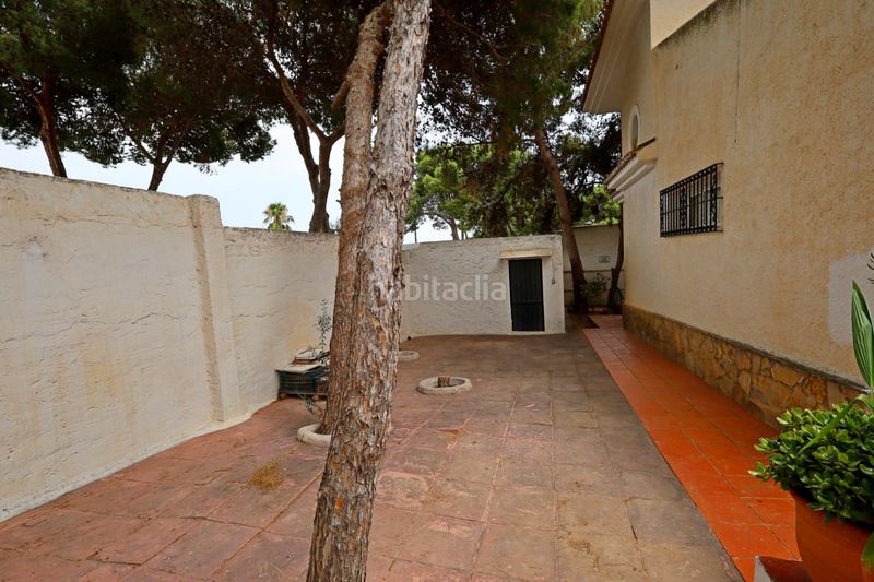 Foto aa78bbed-4b7f-4644-ac3b-d151d46bc7fa. House with heating parking in El Pinillo Torremolinos