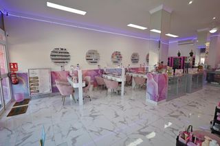 Local Comercial en Benalmádena - Avenida Avenida Constitución
