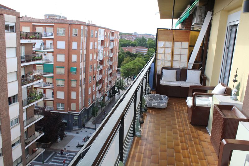 Foto 1bf07a92-4bfb-4468-a7ef-cf37fbefe2e8. Etagenwohnung mit heizung in Oeste Logroño