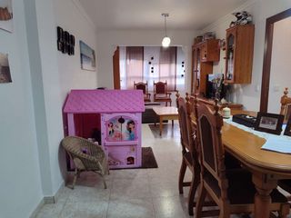 Appartement à Taraguilla-Estación. Piso de 3 dormitorios + 2 ascensores + 2 aire acondicionado +apa