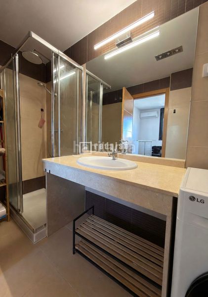 Foto 0f804a48-2942-4fe5-a8b8-76d524e6d4cc. Dúplex amb calefacció aparcament piscina a Ensanche de Vallecas-La Gavia Madrid