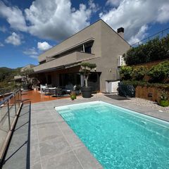 Casa  Calle castello. Casa tipo dúplex con vistas al mar en llançà
